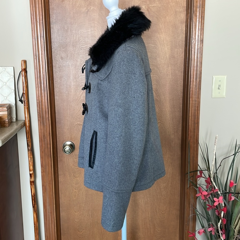 Cozy Gray Wool Jacket By Express - image 8